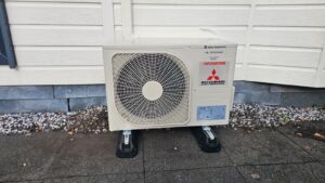 Airco Rheezerveen | Mitsubishi Heavy Industries SRK-ZS-WF 3,5 kW in chalet | comfortabel verwarmen zonder duur campinggas