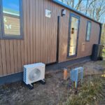 Buitenunit Tosot Clivia bij verhuur Chalet op de Reeénwissel