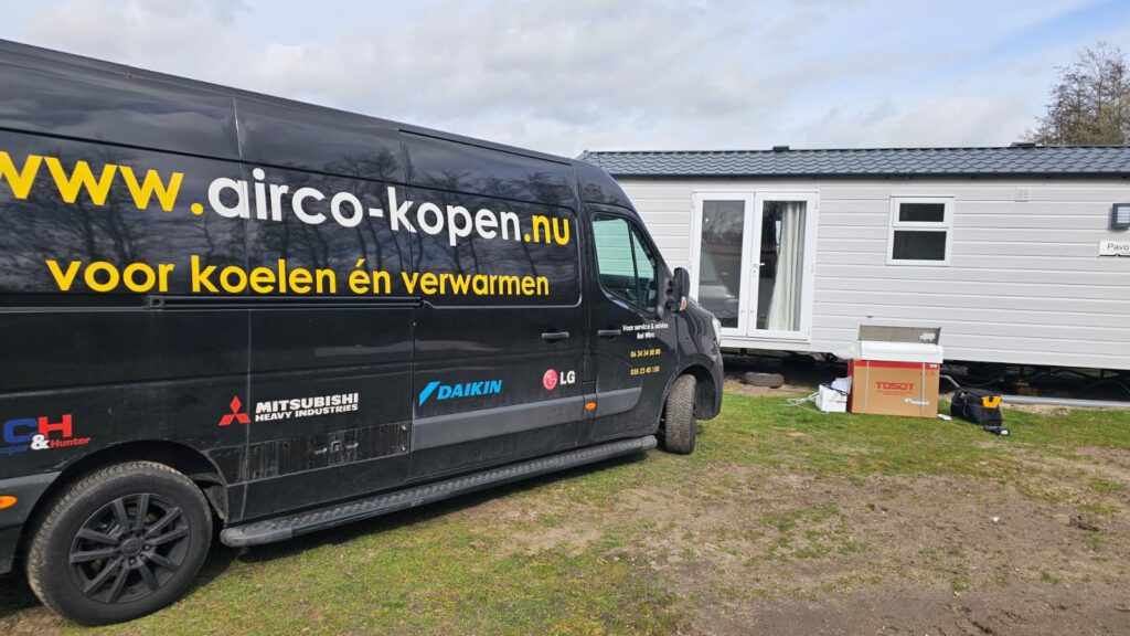 Airco Kopen Nu servicebus bij chalet op Molecaten Park Flevostrand in Biddinghuizen