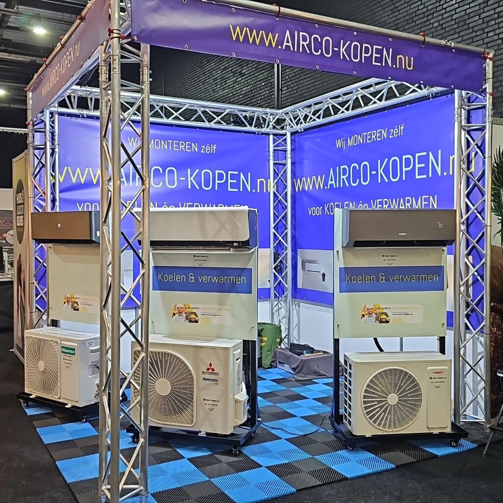 Werkende airco’s van Airco-Kopen.nu op de braderie voor chalets en recreatiewoningen